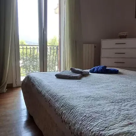 Niki's * アルゴストリオン